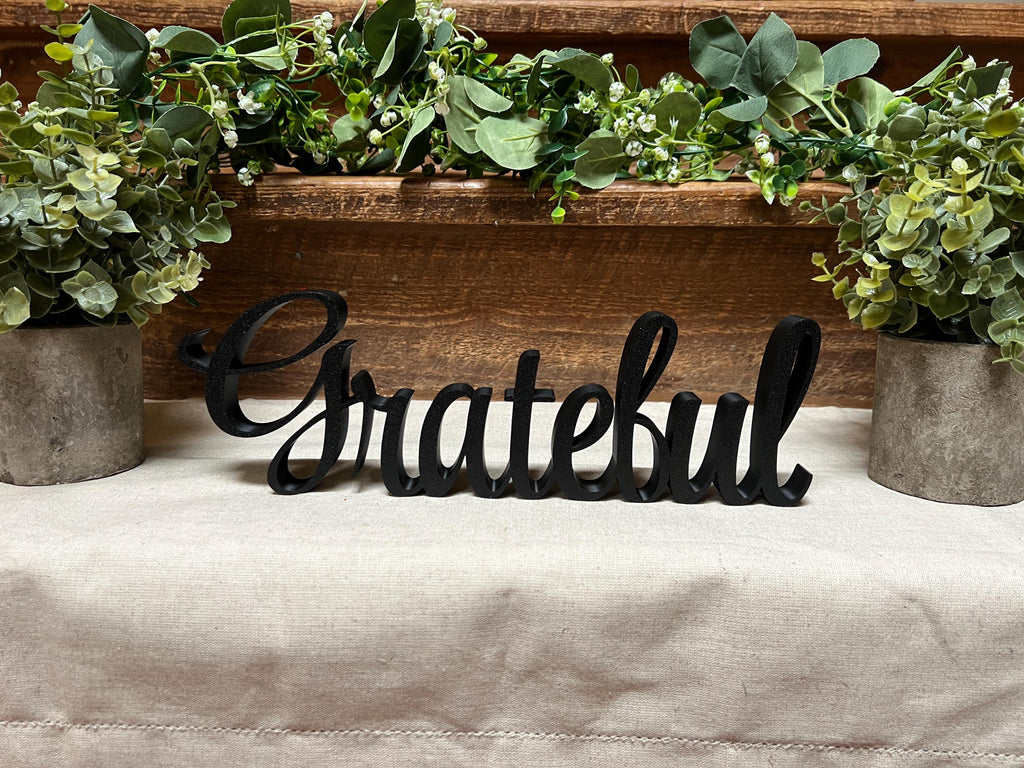 Freestanding Grateful Sign Decor