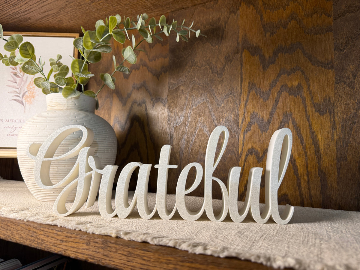 Grateful Freestanding Sign Decor