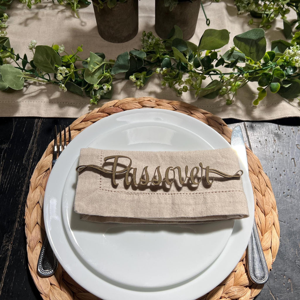 Passover Plate and Table Decor